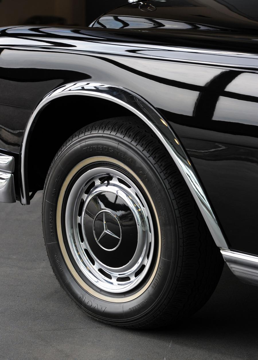  Mercedes-Benz 600 Pullman Limousine 1973 года  (фото 5 из 18)